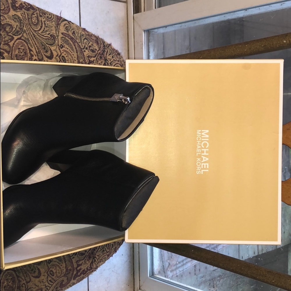 Michael Kors Frenchmen Booties